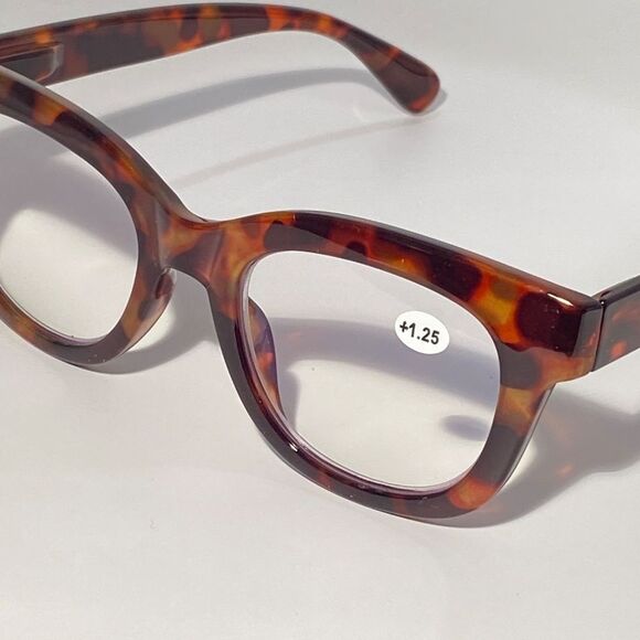 1561 Mona Reading Glasses 1.25 Tortoise Readers Rounded Square Frame NWT - Picture 8 of 9